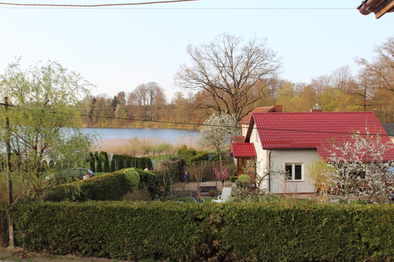 Domek Nad Jeziorem Bystrzyna Świdwin Esterno foto