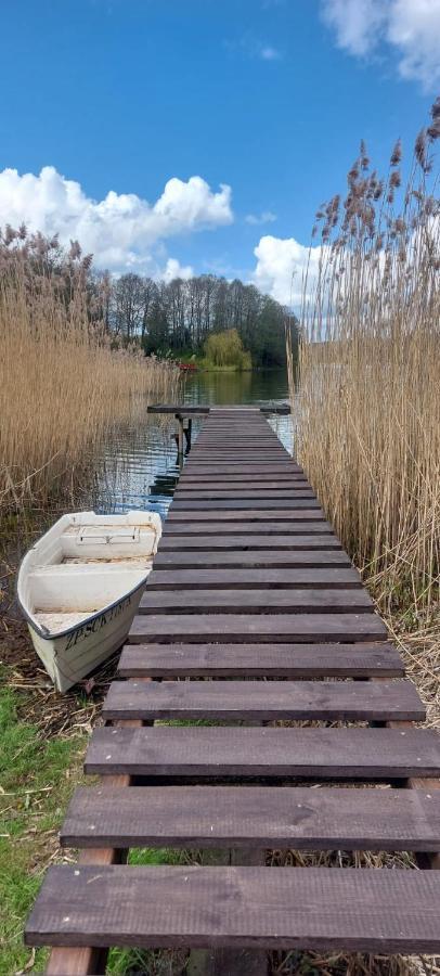 Domek Nad Jeziorem Bystrzyna Świdwin Esterno foto